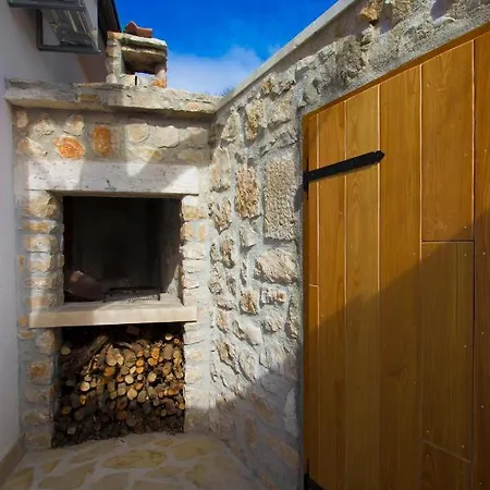 Beautifu Stone Krcina Vinišće